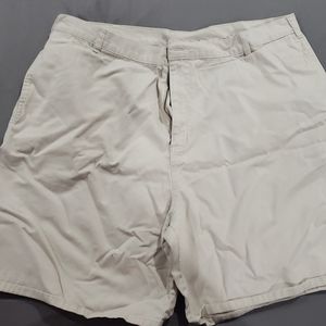 955 khaki shorts